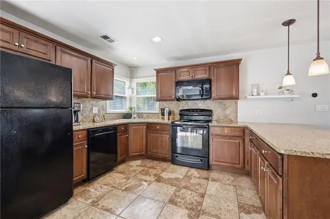 $289,000 | 8233 Woodward, Overland Park, KS 66204