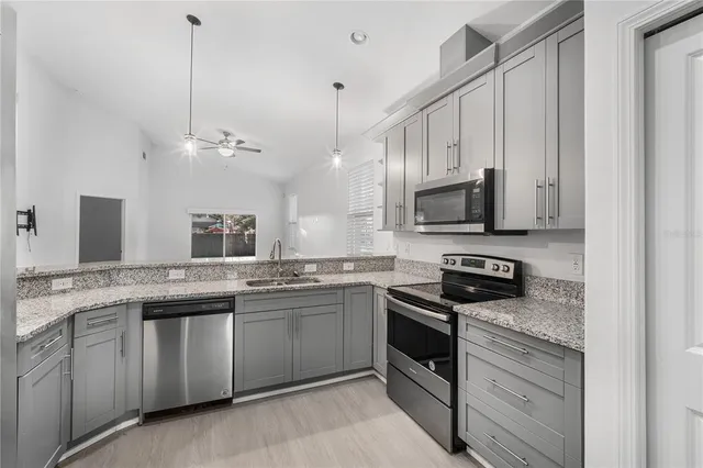 $2,800 | 7026 North Dakota Avenue, Tampa, FL 33604