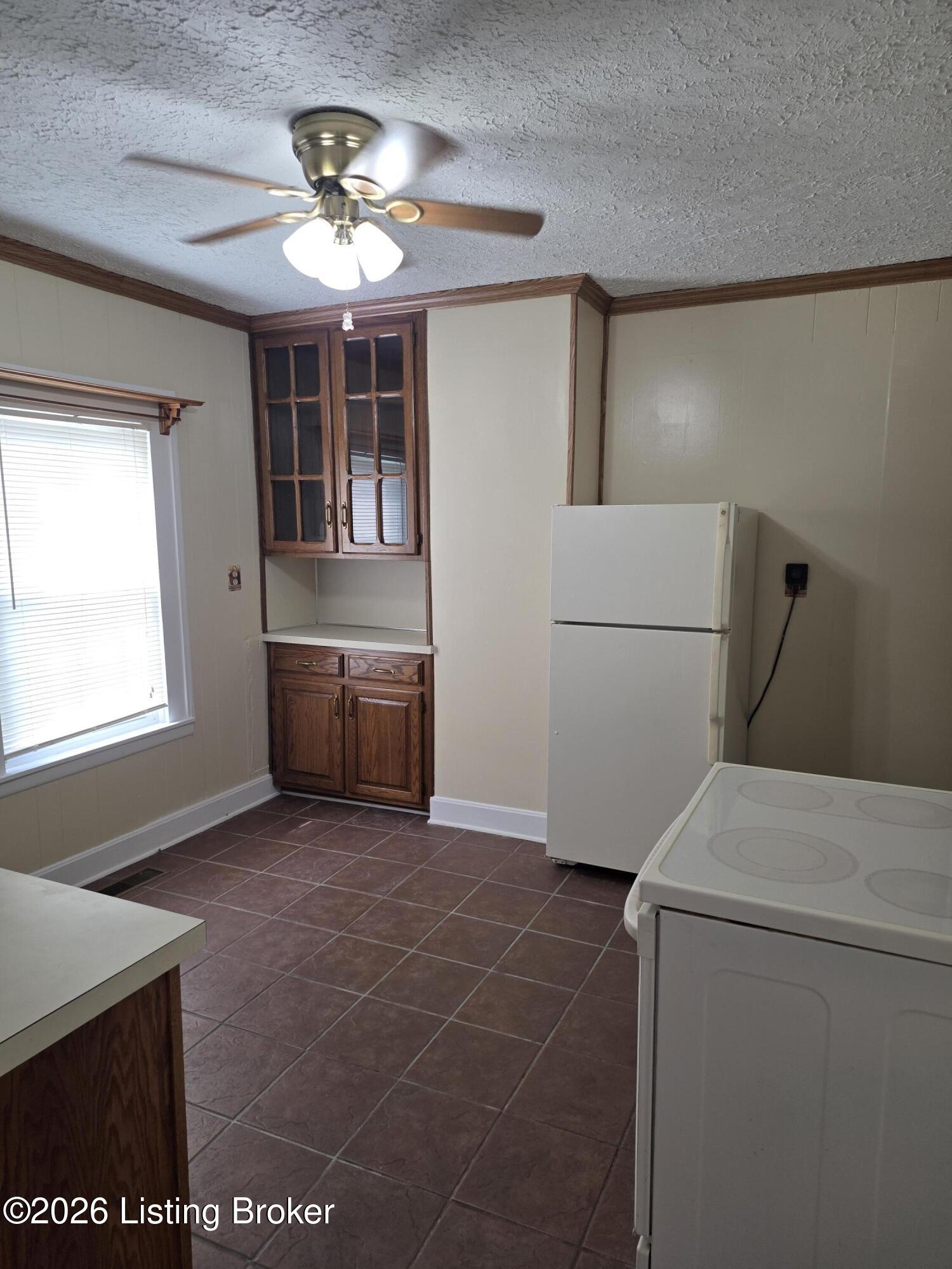 115 Perry Street Bloomfield, KY 40008 - Photo 27 of 39 20260921_153211