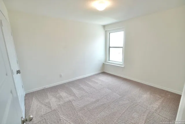 $2,100 | 7746 Canyon Wren, San Antonio, TX 78253