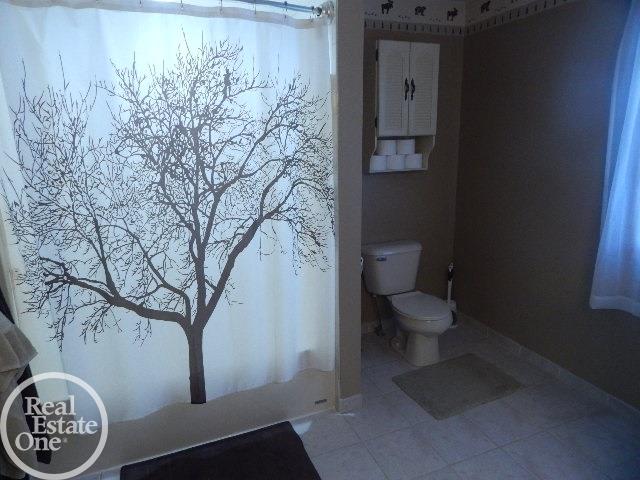 8250 Hough Road Almont, MI 48003 - Photo 26 of 43 50004003-25.JPG