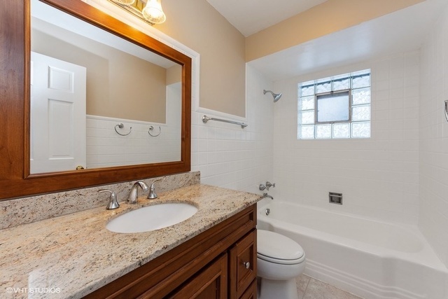 304 East Golf Road Mount Prospect, IL 60056 - Photo 14 of 18
