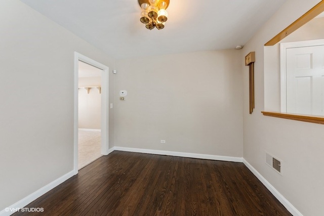 304 East Golf Road Mount Prospect, IL 60056 - Photo 8 of 18