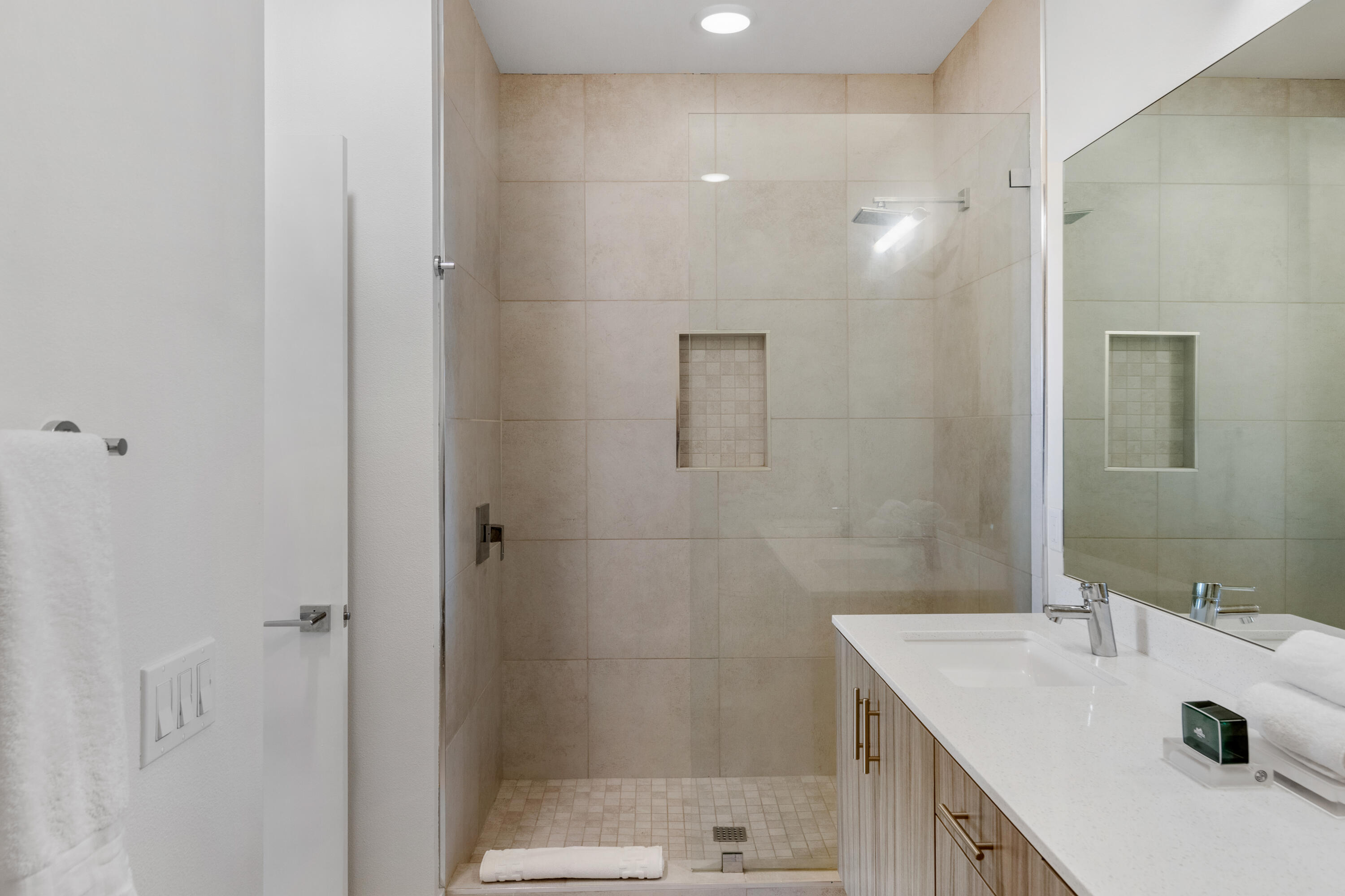 201 The River Palm Springs, CA 92262 - Photo 13 of 31 14