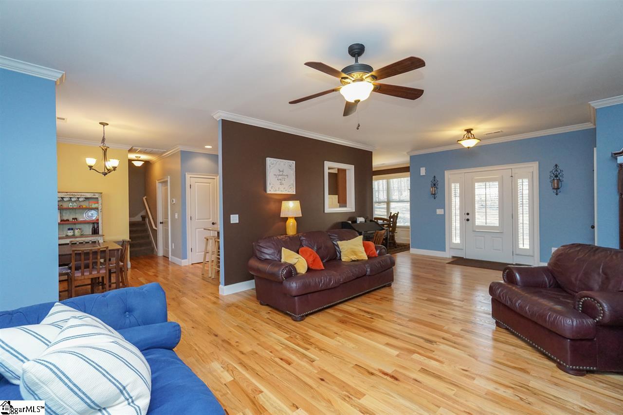 4440 South King Road Greer, SC 29651 - Photo 6 of 25