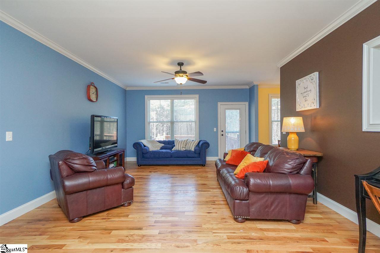 4440 South King Road Greer, SC 29651 - Photo 10 of 25