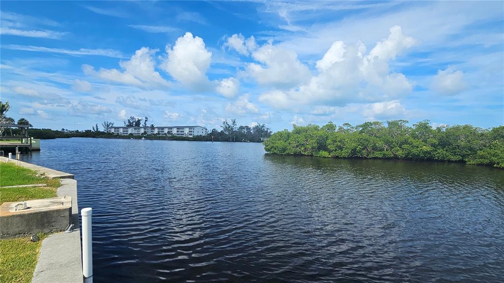 1210 Maryknoll Road Englewood, FL 34223 - Photo 33 of 37