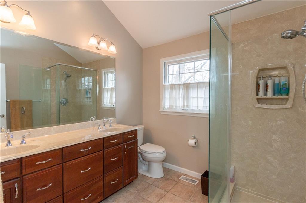 7226 Johnson Road Indianapolis, IN 46250 - Photo 13 of 25 Gallery Image 13