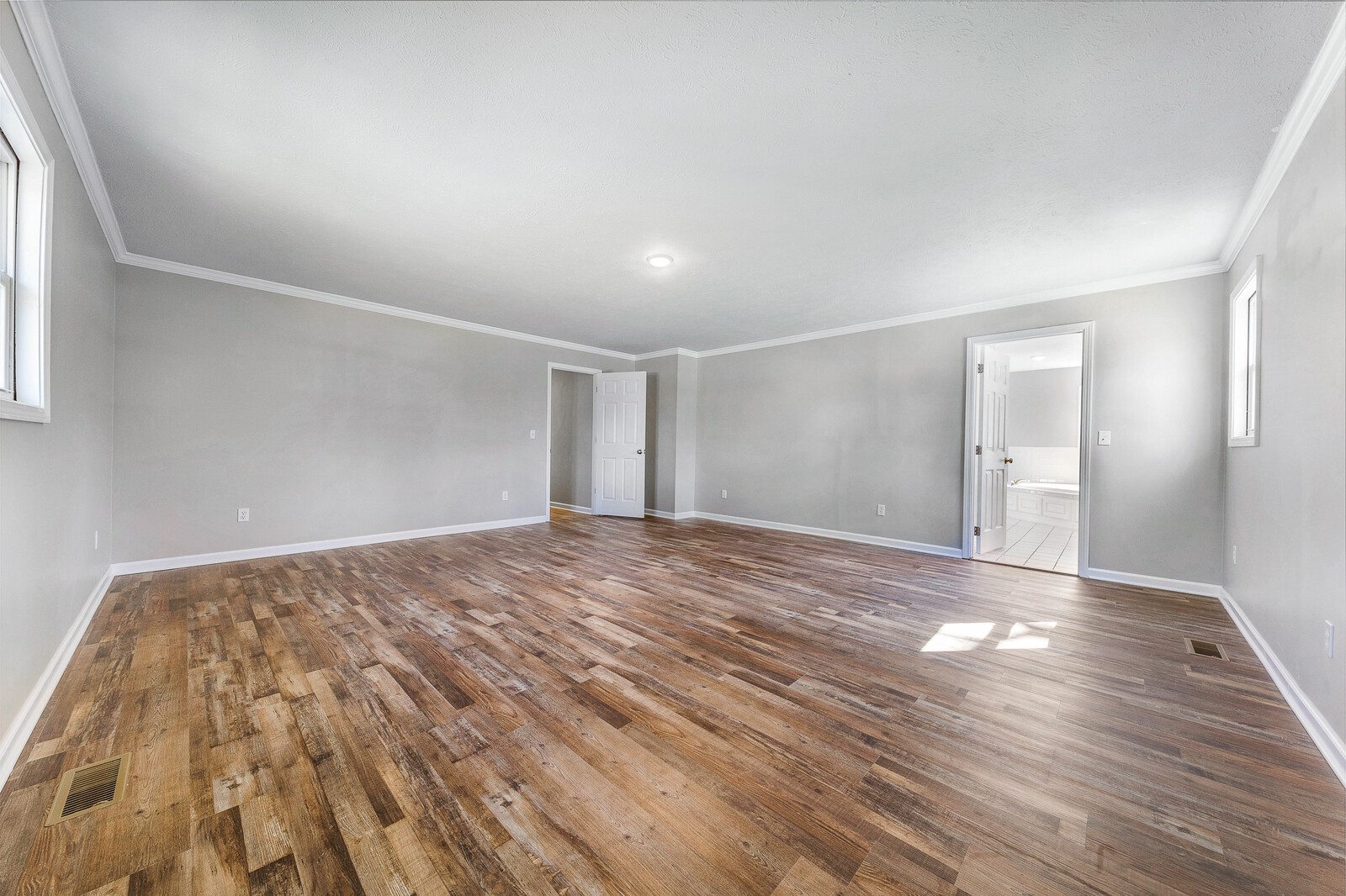 118 Rollins Road Sparta, TN 38583 - Photo 24 of 33 a view of empty room with wooden floor