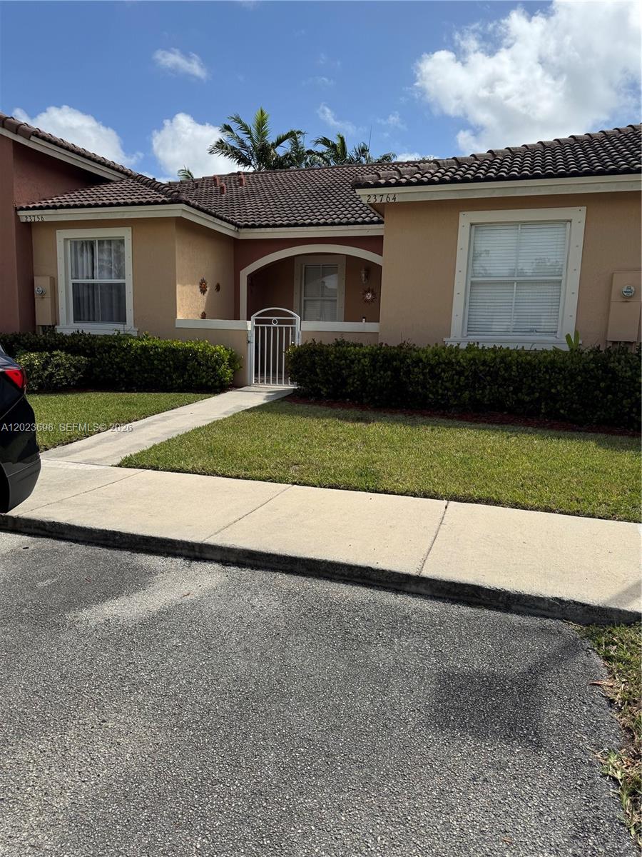23764 Southwest 109th Avenue Homestead, FL 33032 - Photo 5 of 14