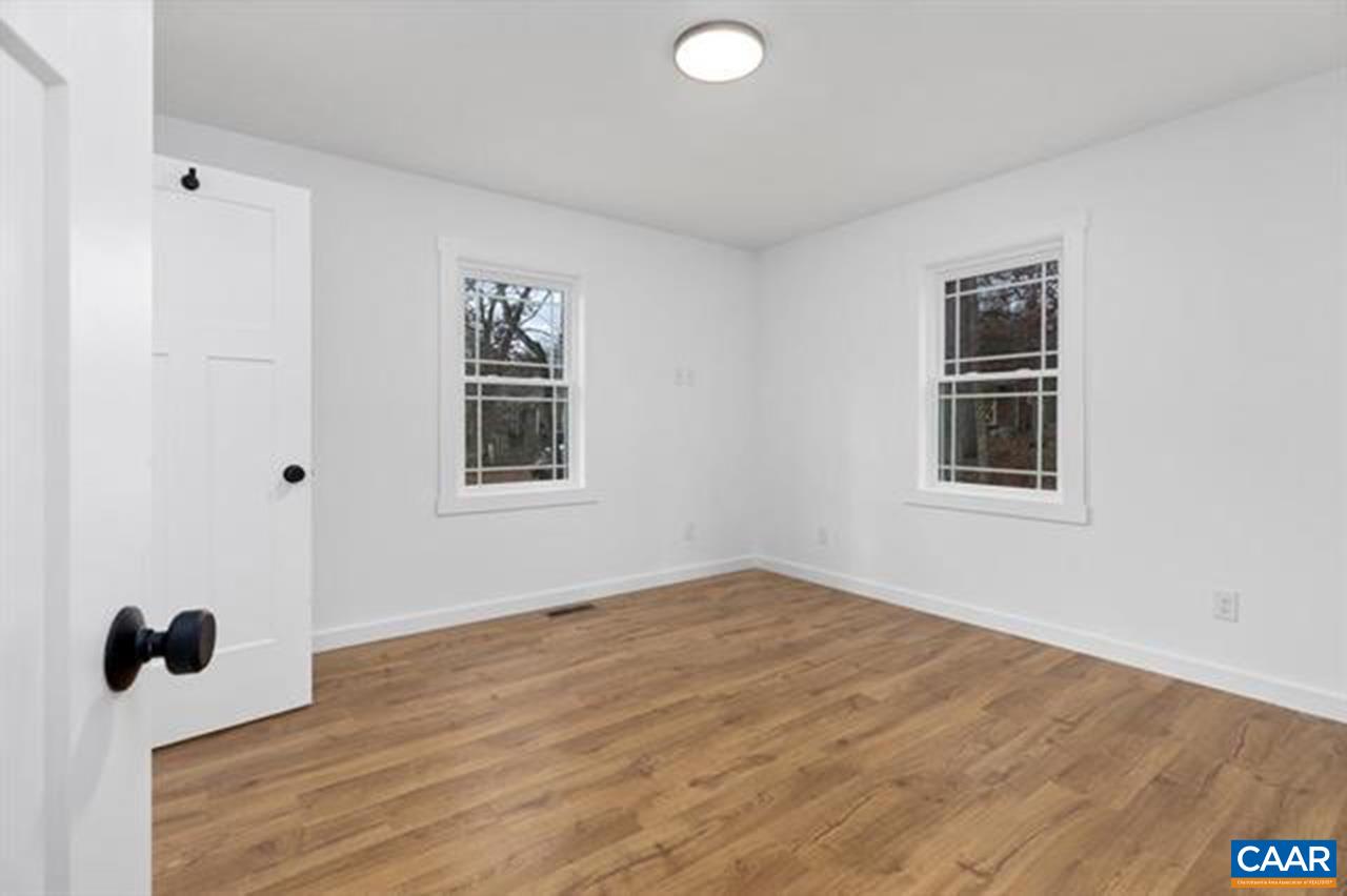 1015 Gardner Street Waynesboro, VA 22980 - Photo 26 of 35