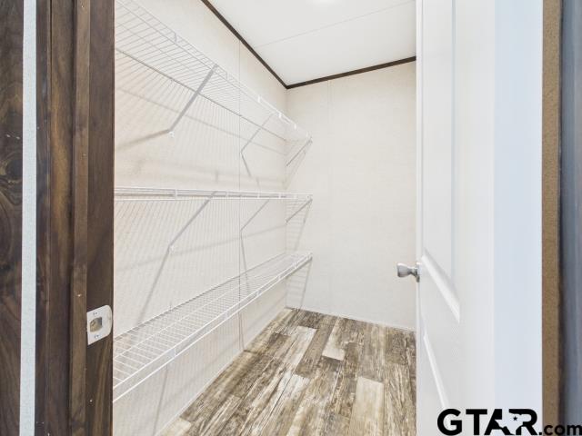 7191 Stella Street Murchison, TX 75778 - Photo 11 of 32 a bathroom with a shower