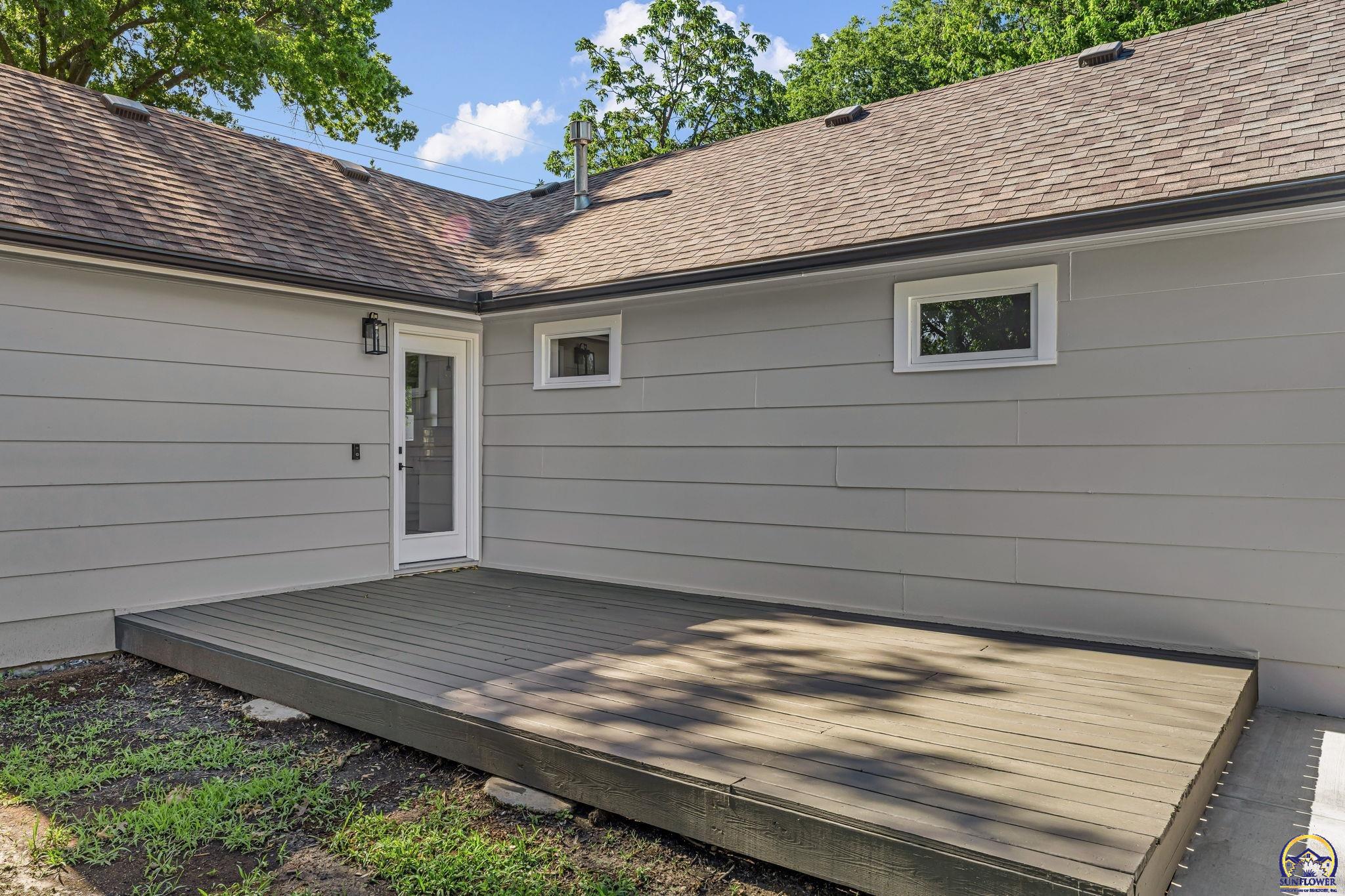 1900 Southwest Fairlawn Road Topeka, KS 66604 - Photo 32 of 34