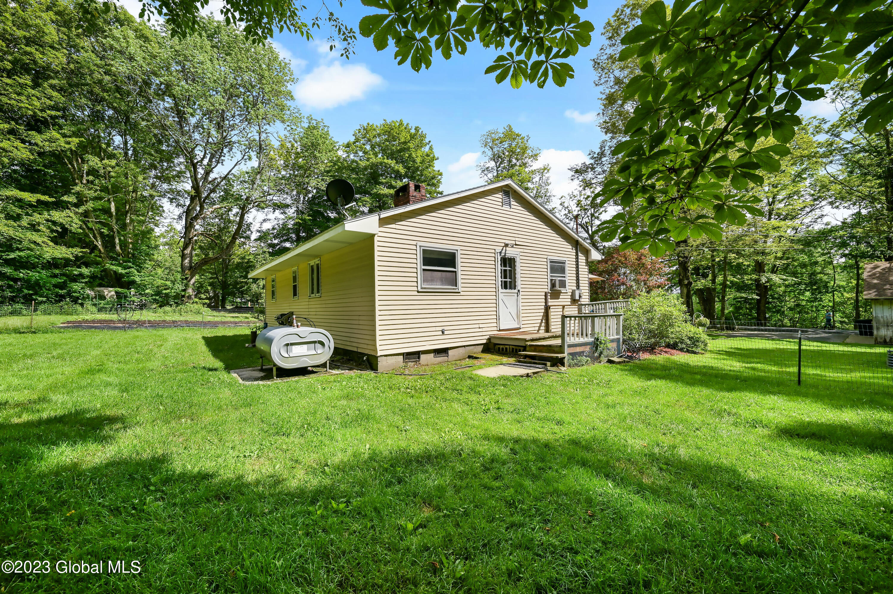 471 Eminence Road Summit, NY 12175 - Photo 22 of 75 471 Eminence Rd Summit-27