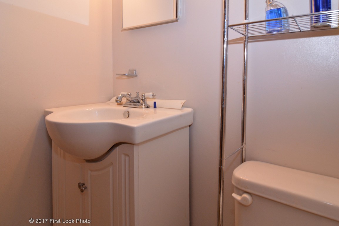7 Appletown Road Smithfield, RI 02828 - Photo 12 of 30 Gallery Image 12