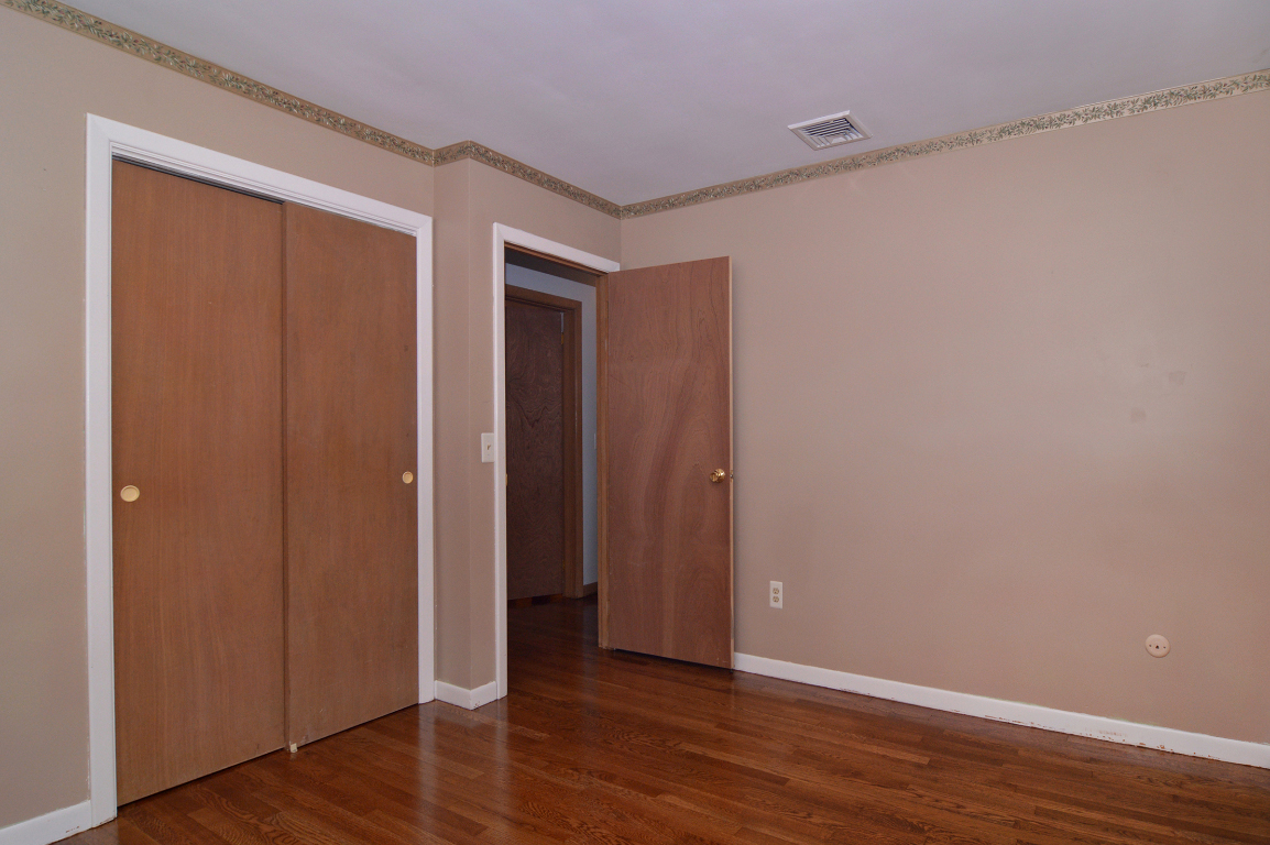 7 Appletown Road Smithfield, RI 02828 - Photo 14 of 30 Gallery Image 14
