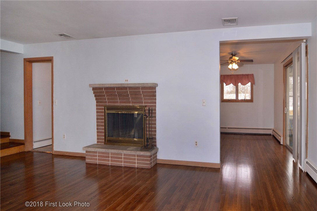 7 Appletown Road Smithfield, RI 02828 - Photo 5 of 30 Gallery Image 5