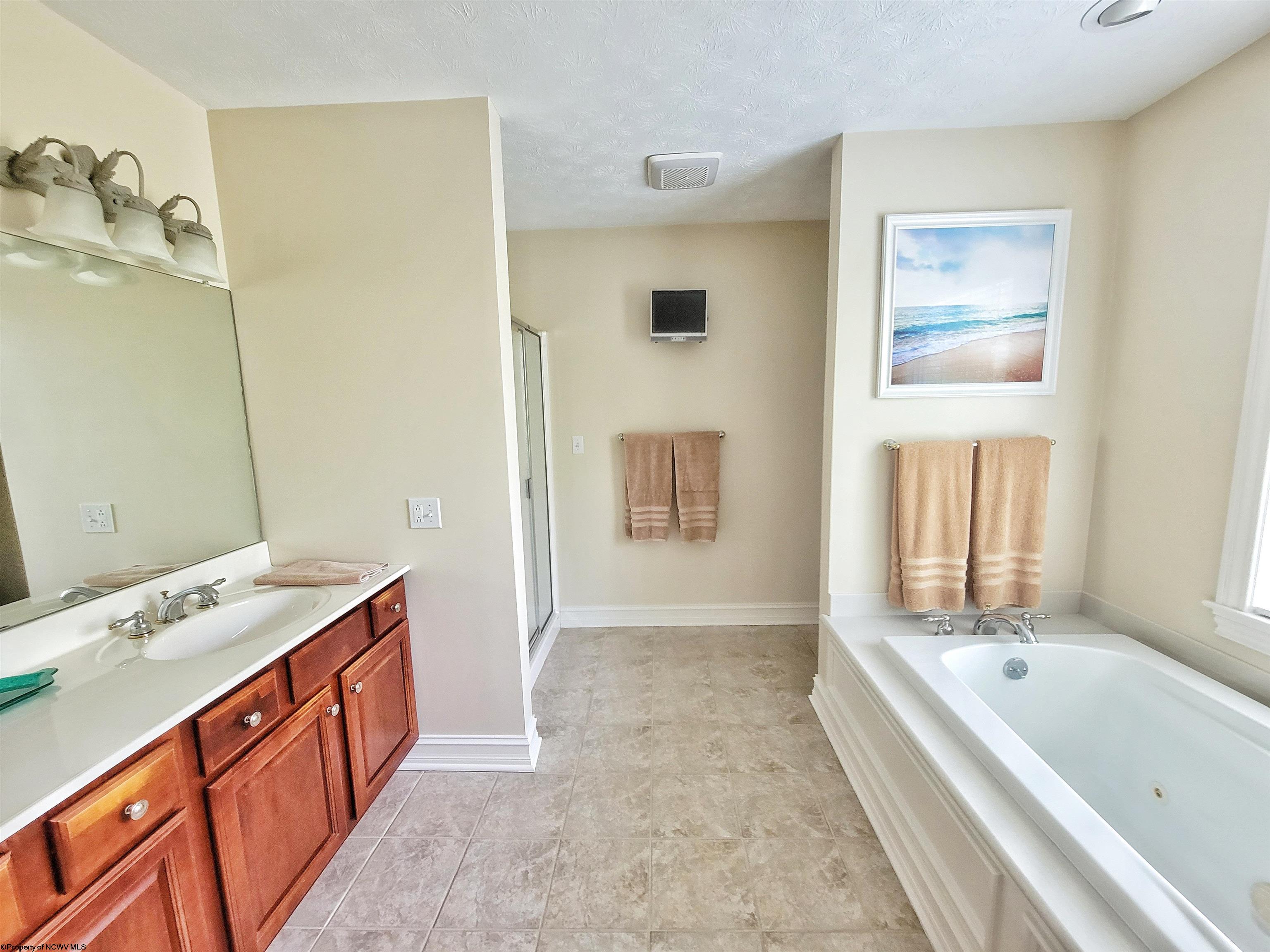 321 Pheasant Ridge Road Bridgeport, WV 26330 - Photo 17 of 29 Gallery Image 17
