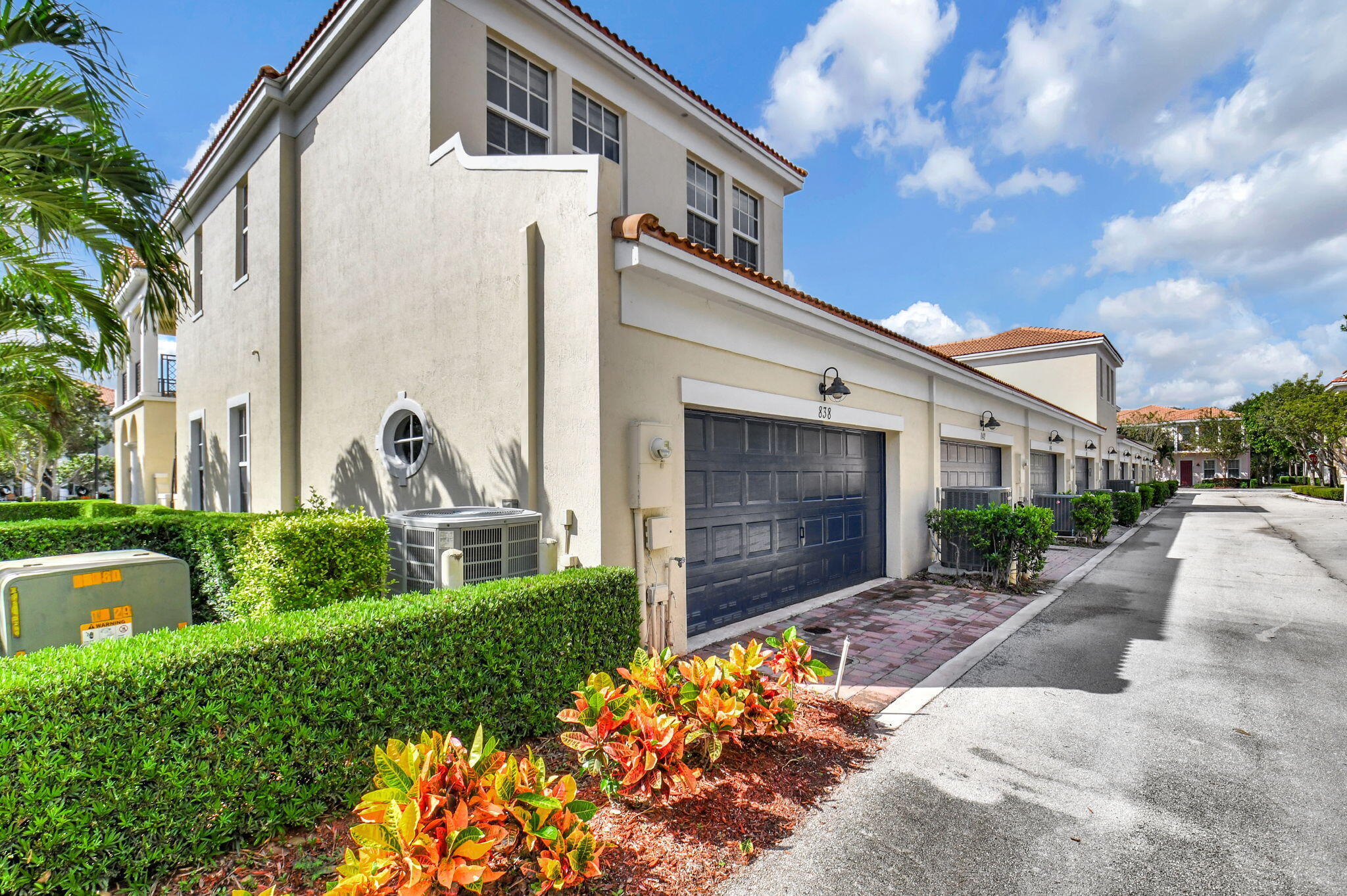 838 Northwest 83rd Lane Boca Raton, FL 33487 - Photo 3 of 68 3-web-or-mls-DSC_9261