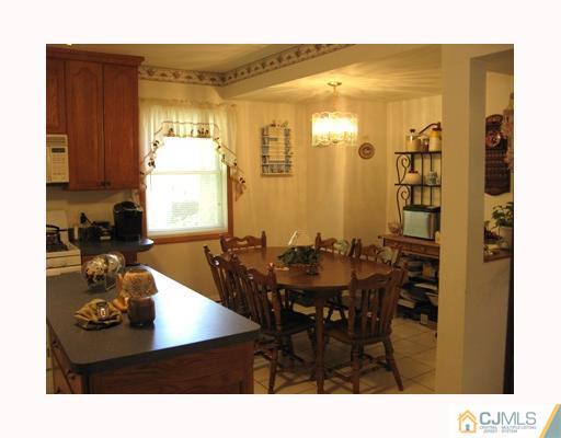 20 Greenview Road Monmouth Junction, NJ 08852 - Photo 3 of 8 Gallery Image 3