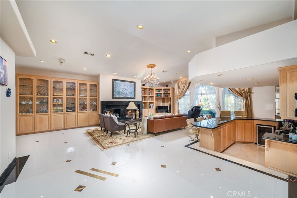 275 East 24th Street Upland, CA 91784 - Photo 11 of 74