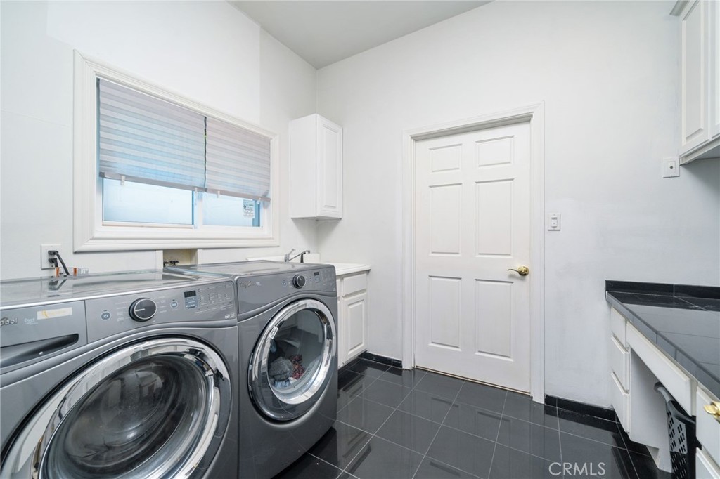 275 East 24th Street Upland, CA 91784 - Photo 36 of 74