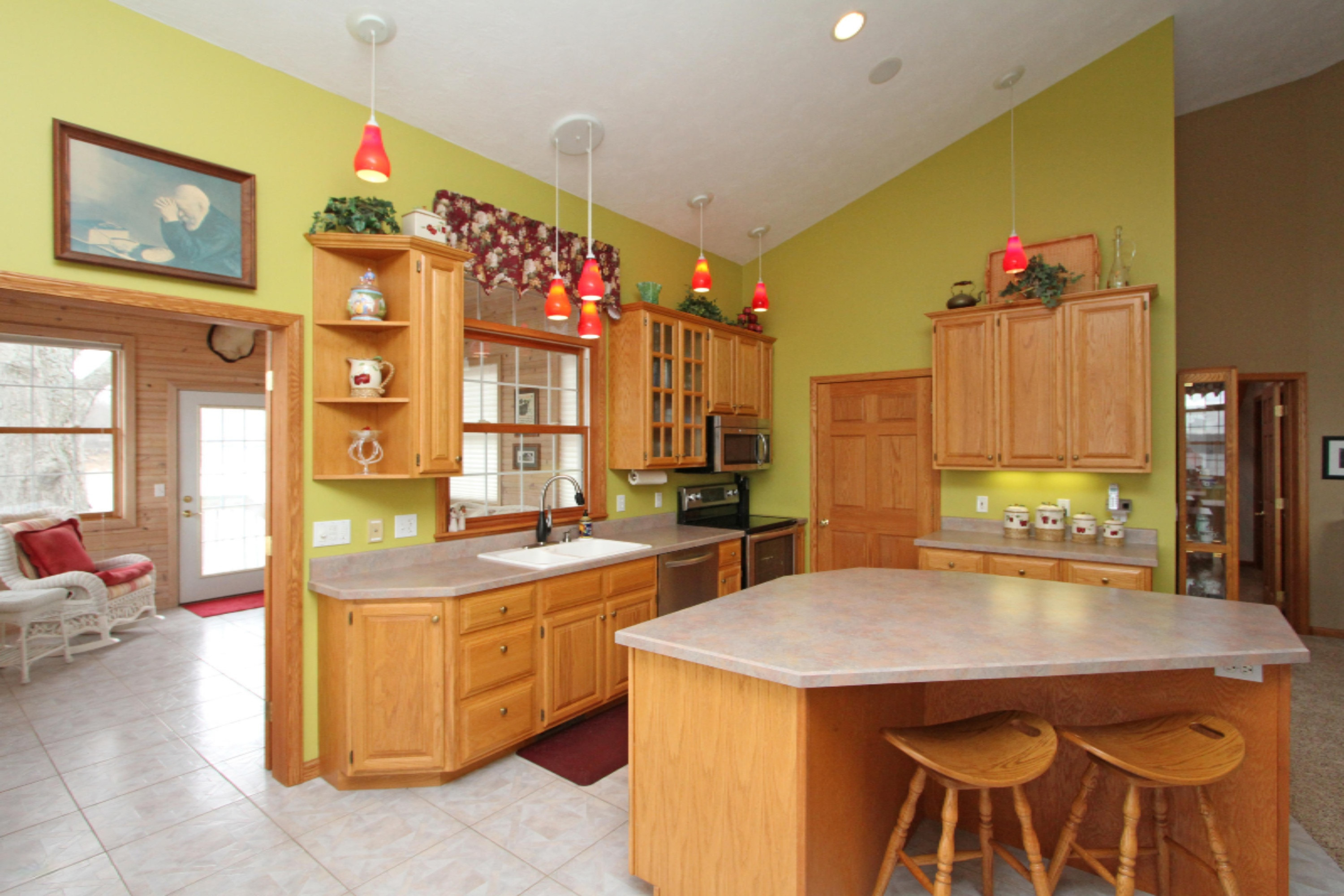 12534 Anson Point Plainwell, MI 49080 - Photo 7 of 33 IMG_2858