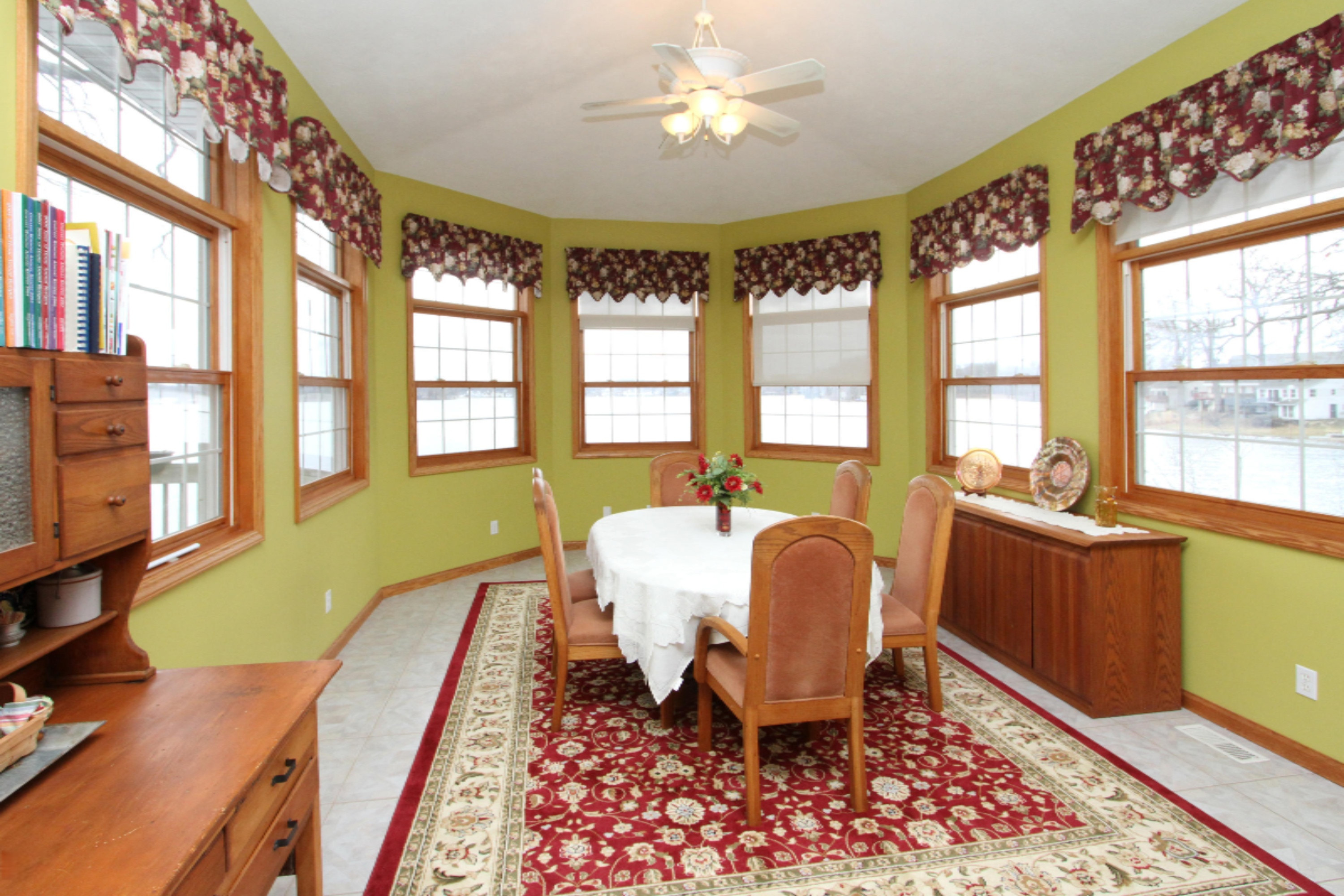 12534 Anson Point Plainwell, MI 49080 - Photo 8 of 33 IMG_2854