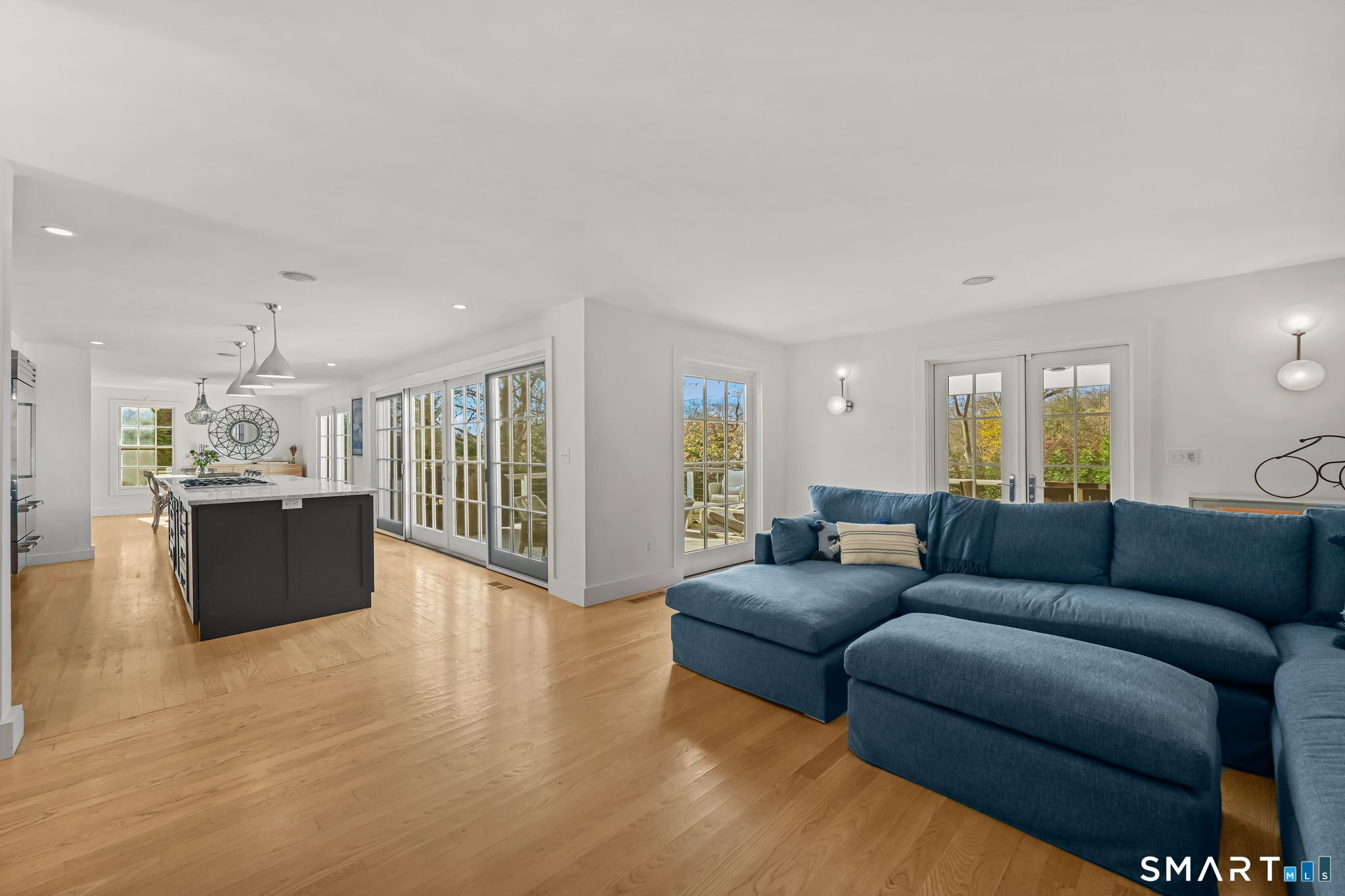 150 Hillspoint Road Westport, CT 06880 - Photo 12 of 40