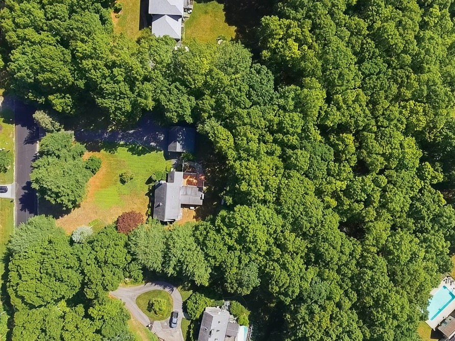83 Stony Hollow Road Tiverton, RI 02878 - Photo 5 of 48