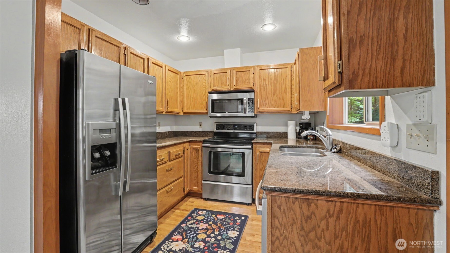 14422 200th Avenue Southeast Renton, WA 98059 - Photo 9 of 37