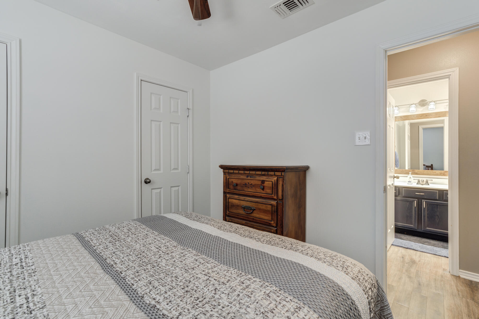 6612 37th Street Lubbock, TX 79407 - Photo 29 of 36 6612-37th-St_Lubbock-TX_20_Bedroom-3