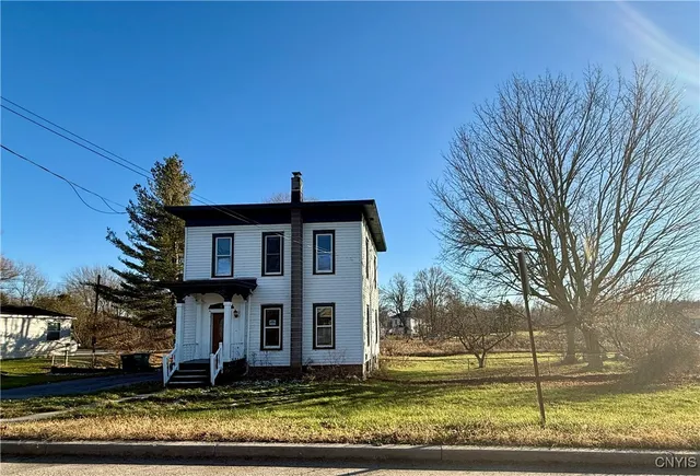 $95,000 | 2 Main Street, Antwerp, NY 13608
