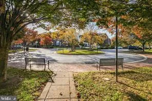 $1,925 | 13501 Kildare Hills Terrace, Unit 402, Germantown, MD 20874