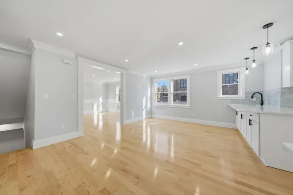 $1,135,000 | 442 High Street, Dedham, MA 02026
