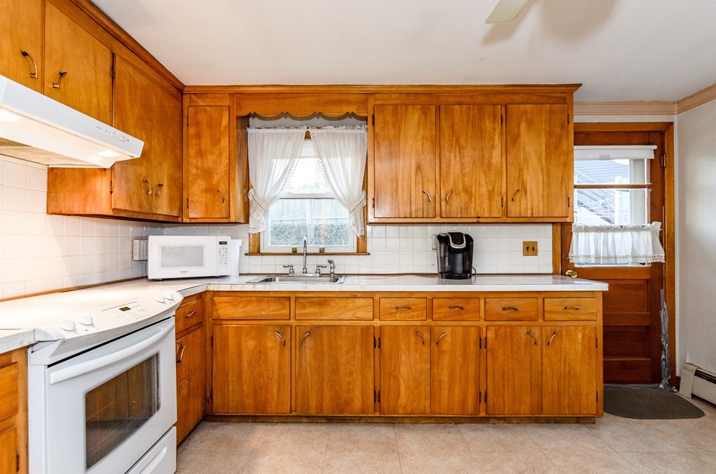62 Upland Road Waltham, MA 02451 - Photo 8 of 15 Gallery Image 8