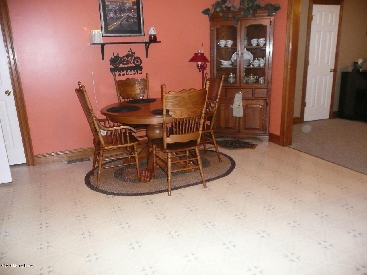 297 Pete Hahn Road Bloomfield, KY 40008 - Photo 6 of 35 Dining area