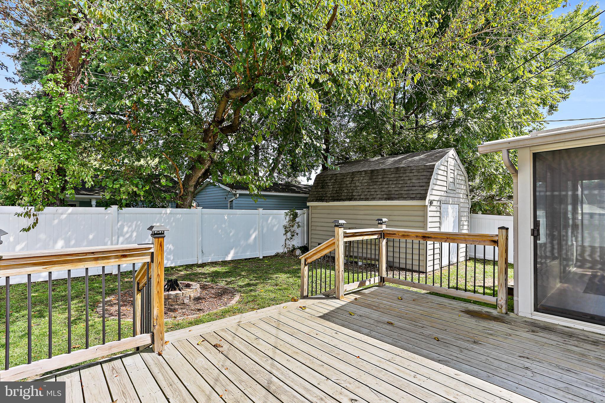 6 Honeycomb Road Middle River, MD 21220 - Photo 32 of 39 Deck w/steps leading to Rear yard
