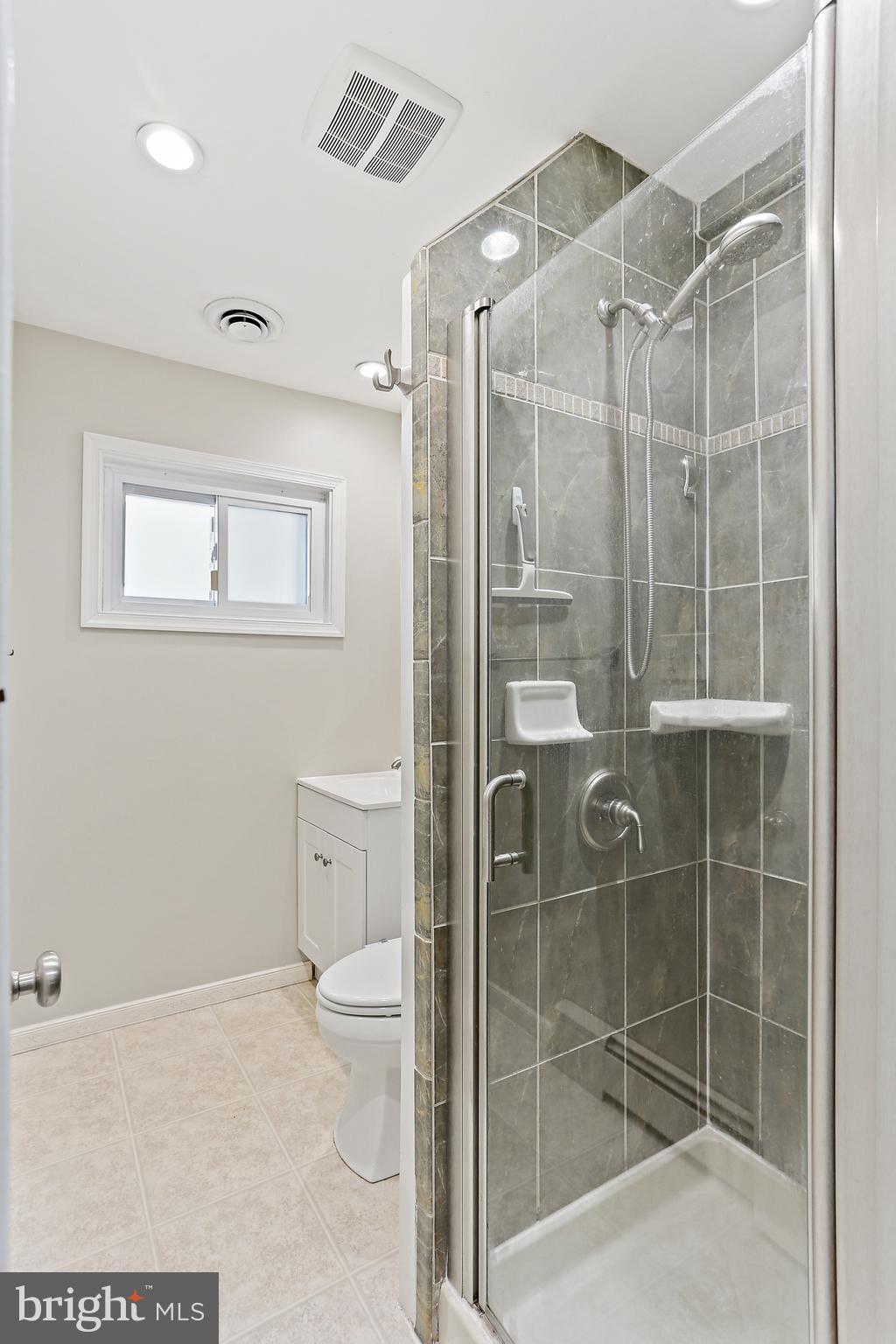 Primary Bath w/Frameless Glass Shower Doors