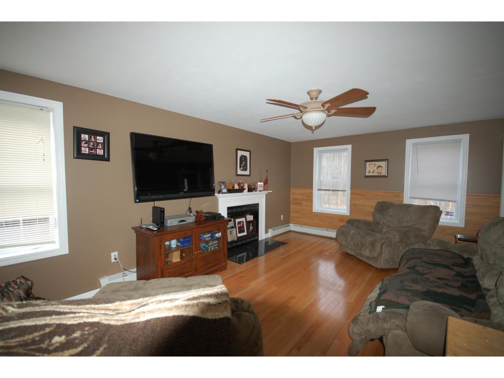9 Dugway Road Newton, NH 03858 - Photo 6 of 28