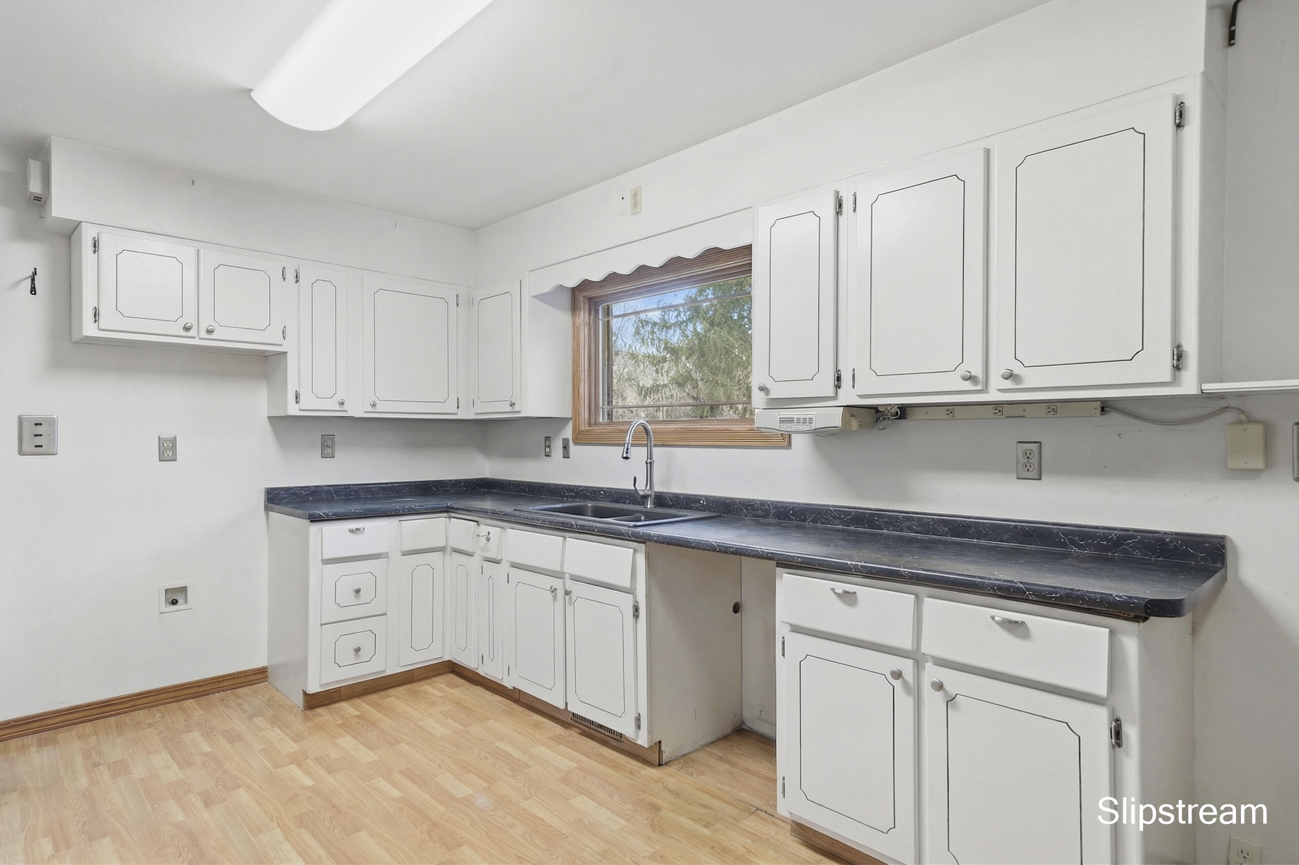 12390 Perry Road Battle Creek, MI 49015 - Photo 5 of 36 edited-1775535505389