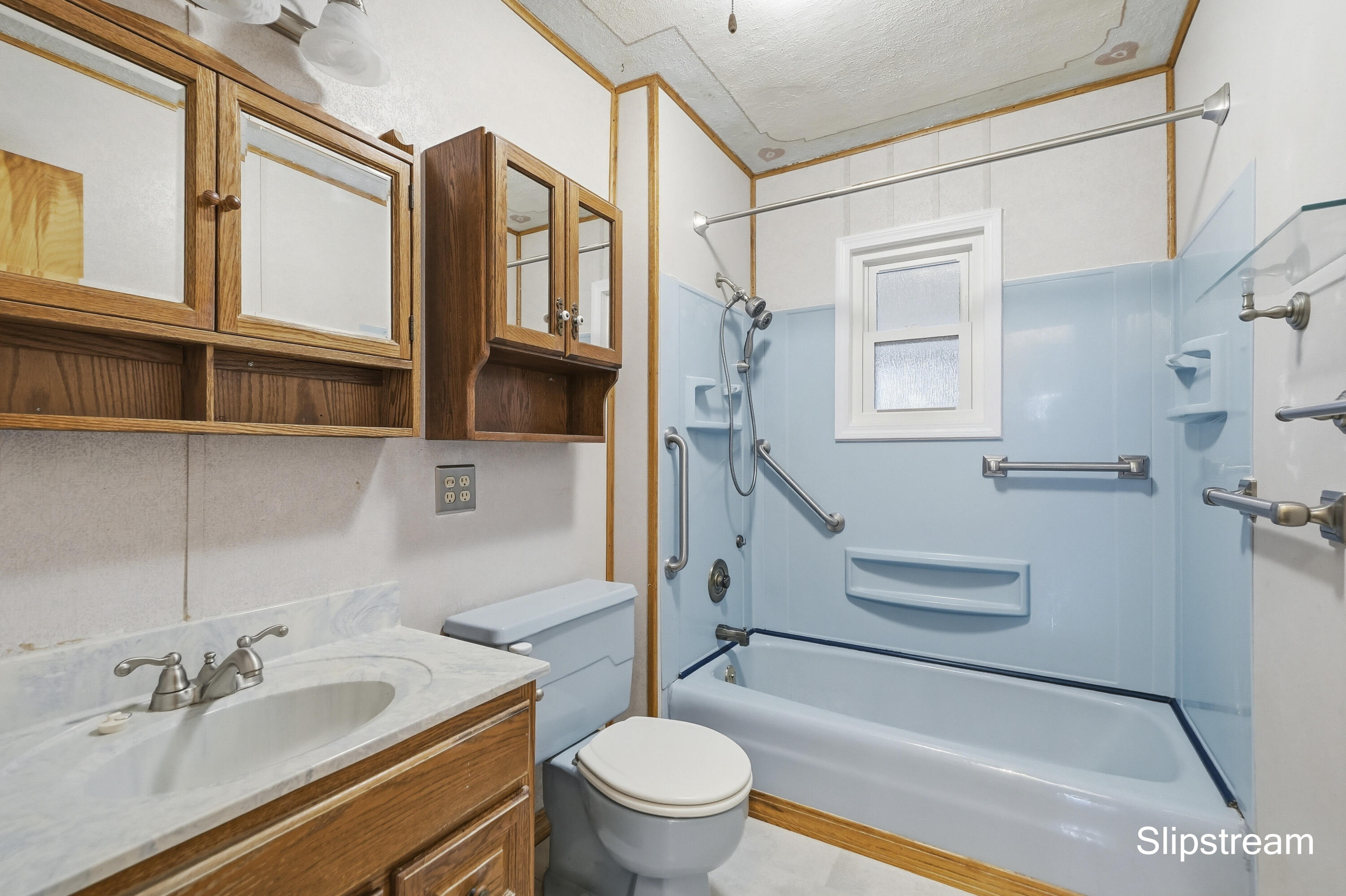 12390 Perry Road Battle Creek, MI 49015 - Photo 10 of 36 _CR_1566