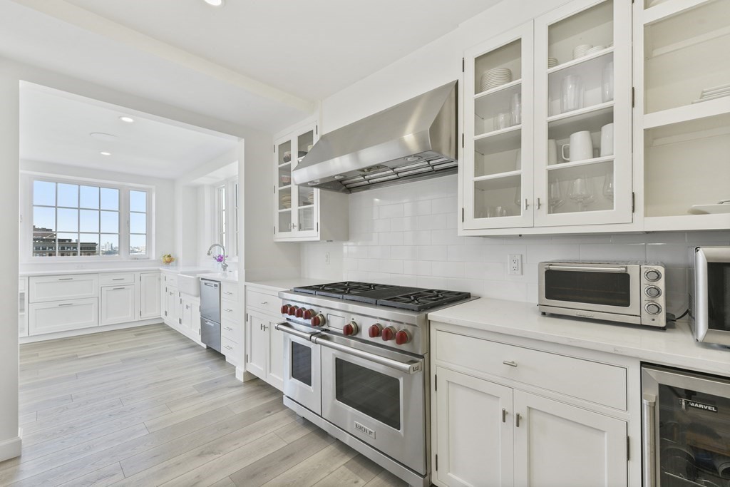 81 Beacon Street, Unit PH Boston, MA 02108 - Photo 12 of 31