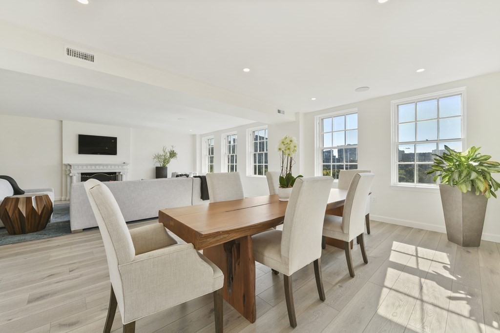 81 Beacon Street, Unit PH Boston, MA 02108 - Photo 5 of 31