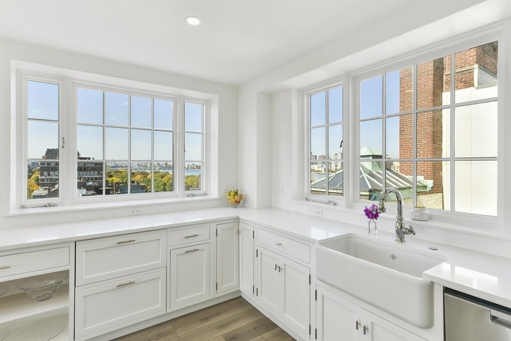 81 Beacon Street, Unit PH Boston, MA 02108 - Photo 9 of 31