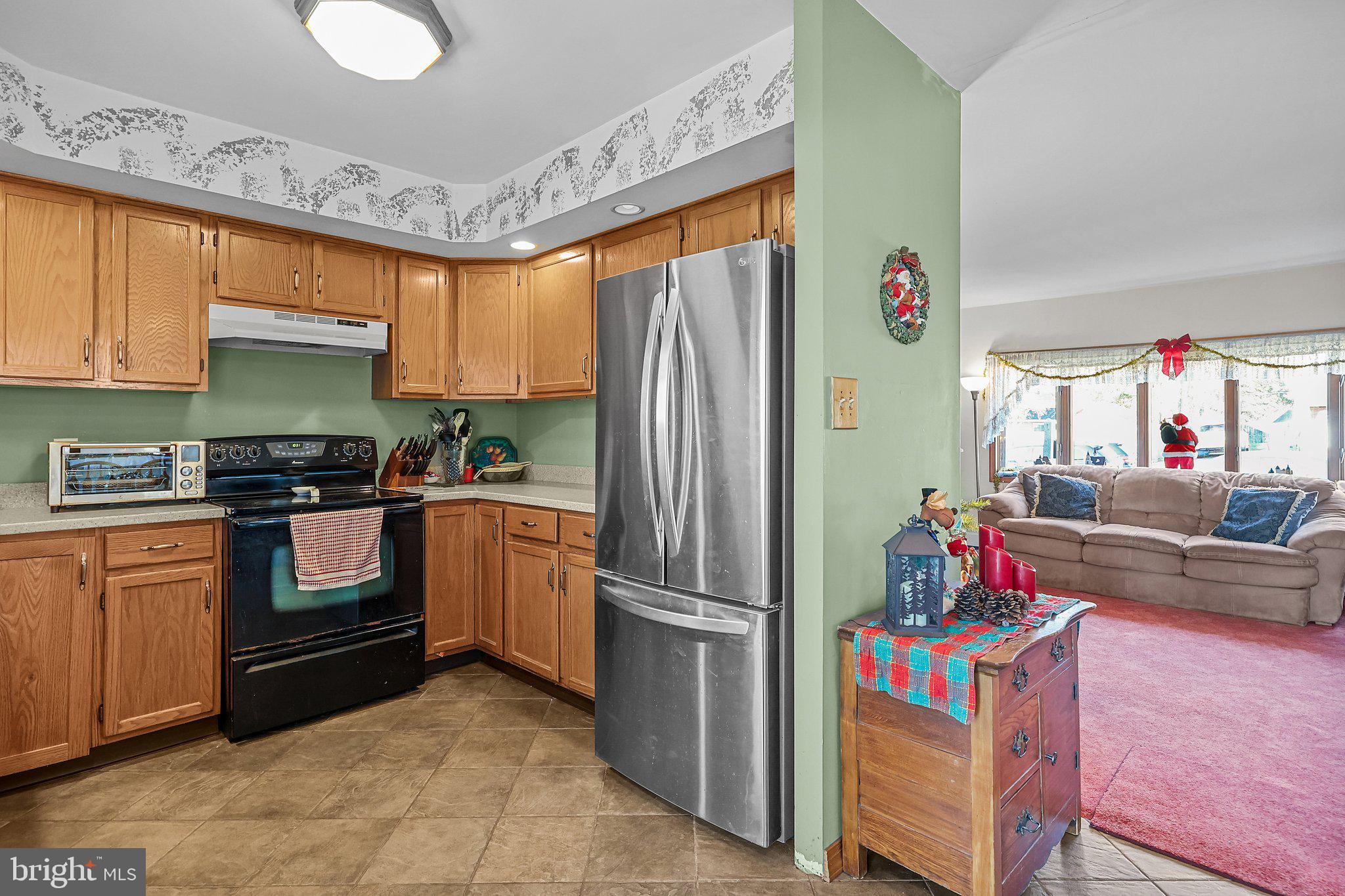 22 Larkspur Road Levittown, PA 19056 - Photo 11 of 35 Gallery Image 11