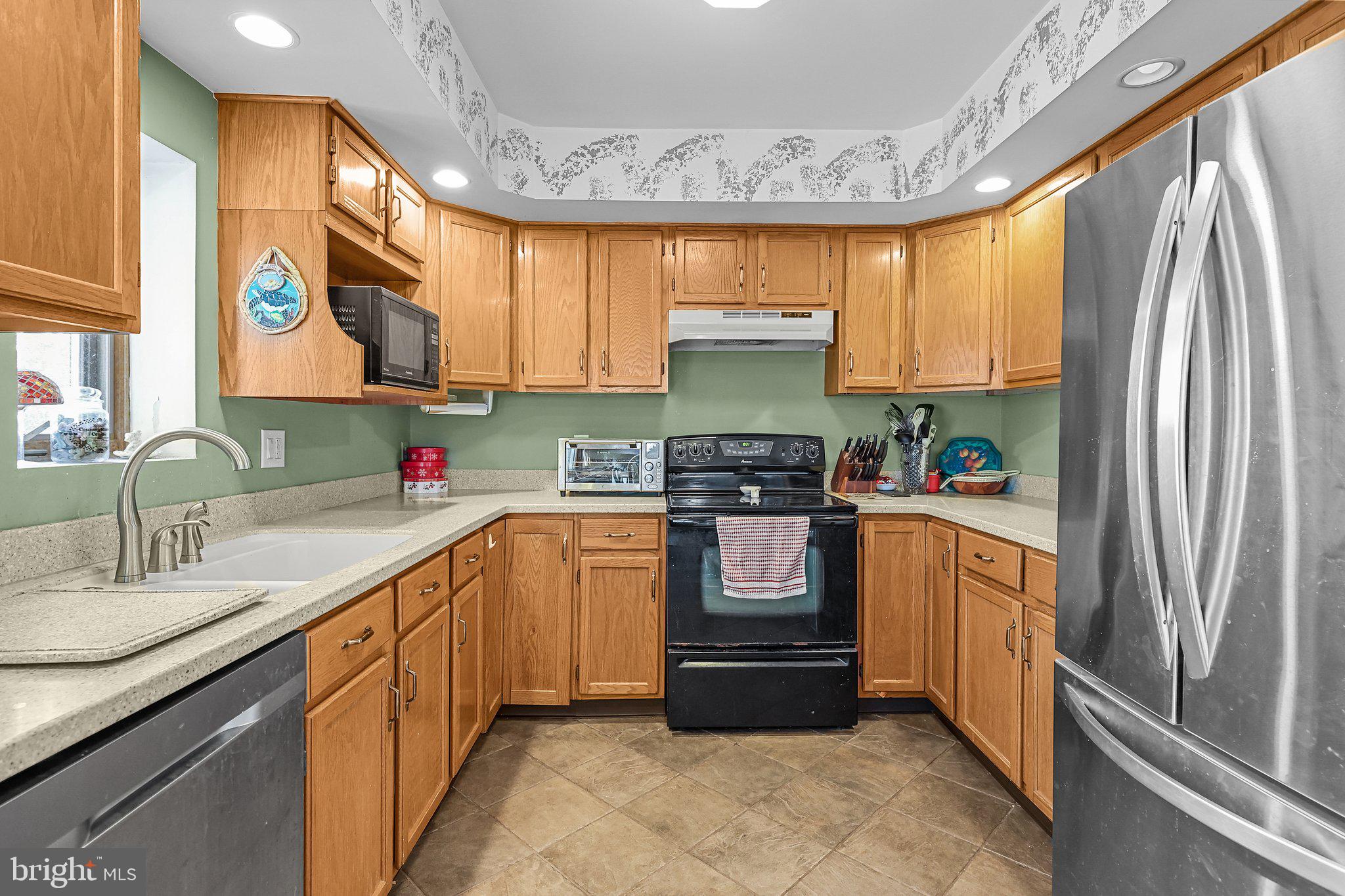 22 Larkspur Road Levittown, PA 19056 - Photo 10 of 35 Gallery Image 10