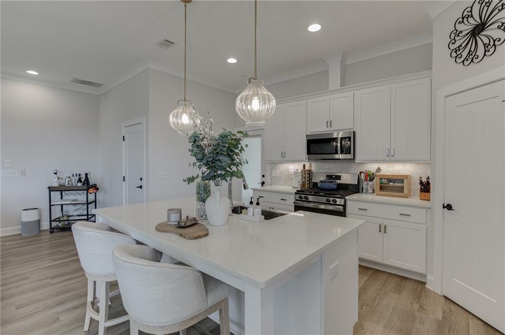 3546 Sandy Woods Lane Stone Mountain, GA 30083 - Photo 13 of 44