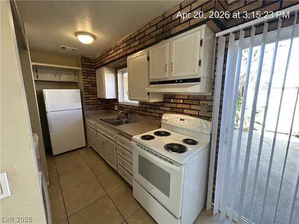 $1,350 | 4713 Mill Valley Drive, Las Vegas, NV 89120