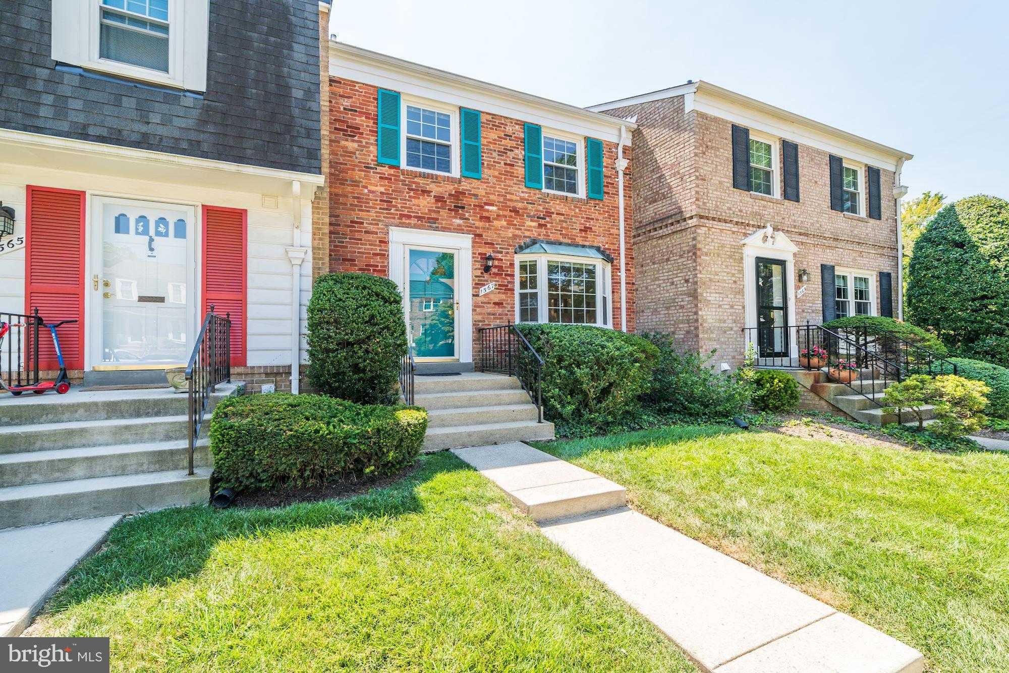 1567 Dunterry Place McLean, VA 22101 - Photo 2 of 35 Beautiful Stoneleigh community